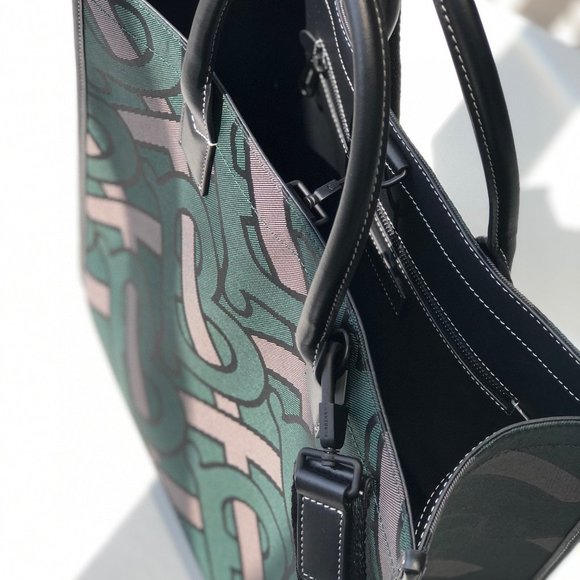 Burberry Handbag - Picture 8 of 9